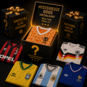 Kindervoetbaltenue in de aanbieding - willekeurig model (met korte mouwen)
